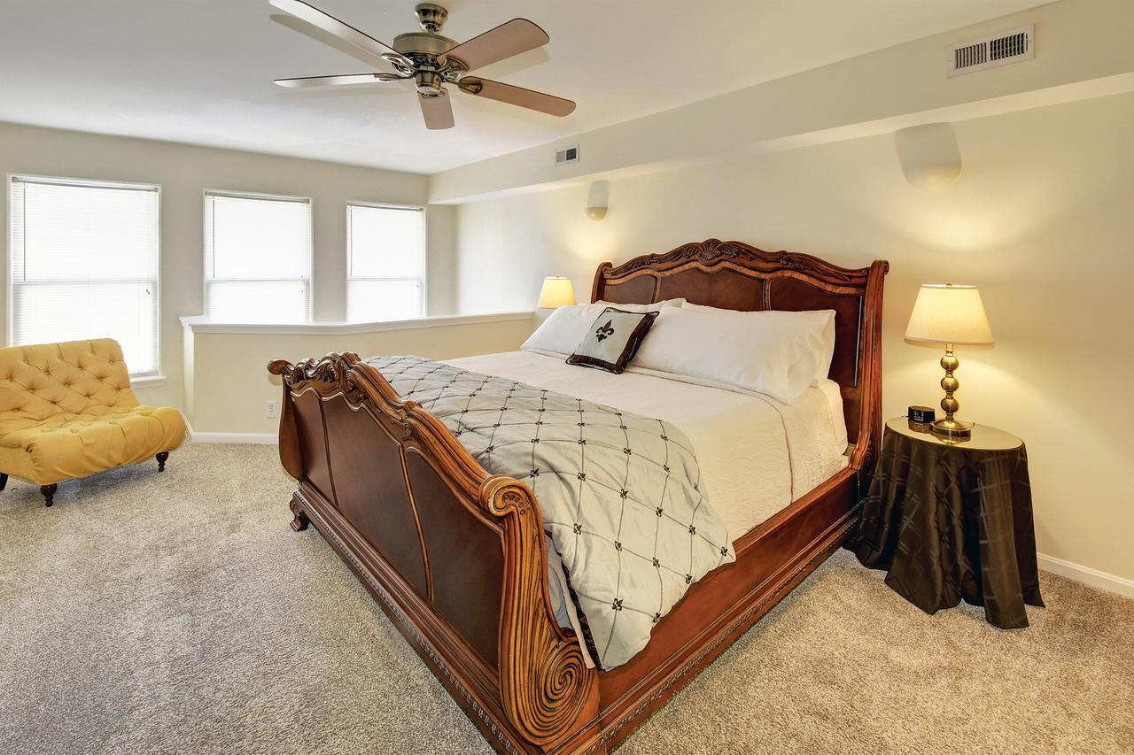 Restaurant Row Townhouse 2 King Bedrooms Louisville-Jefferson County Extérieur photo